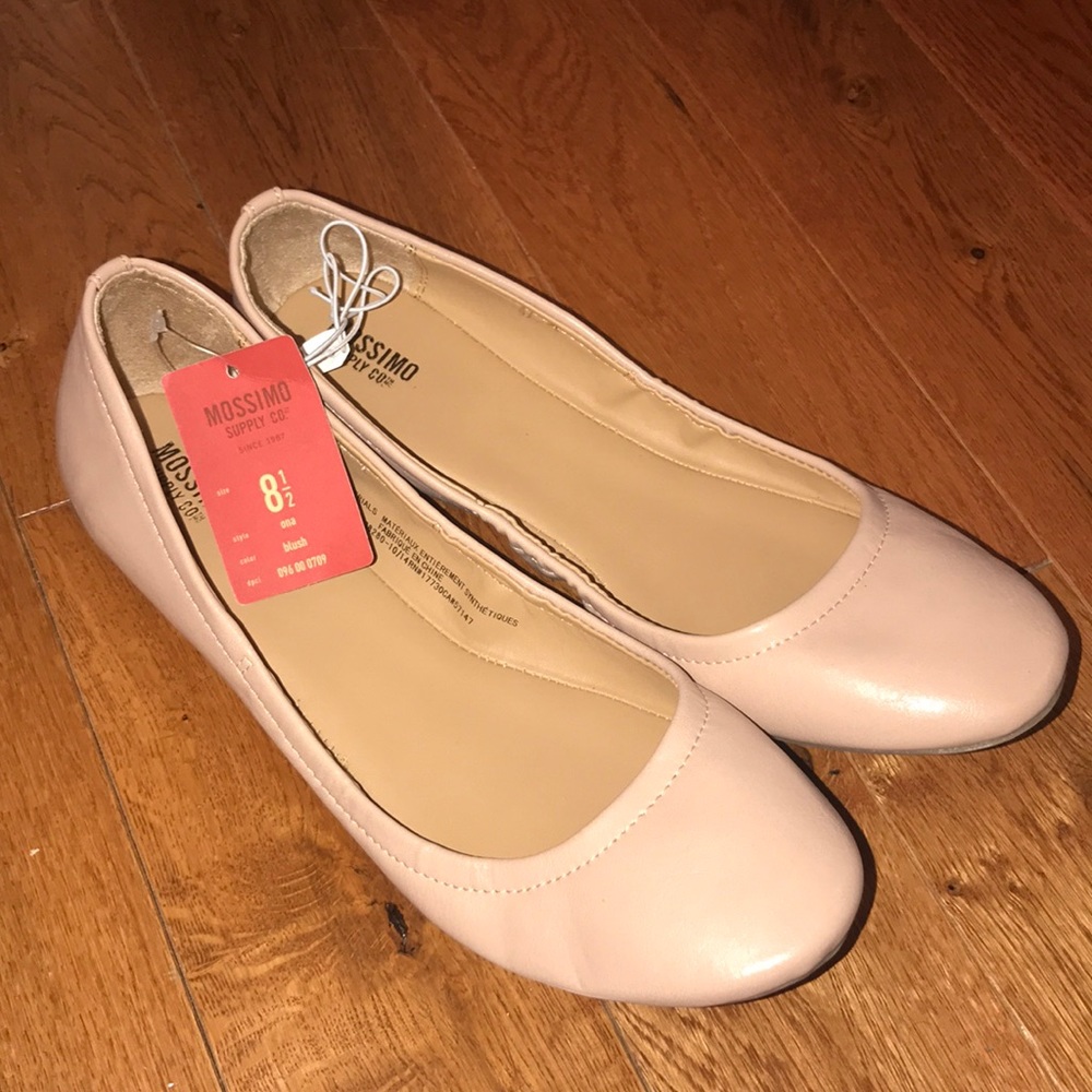 Mossimo nude flats